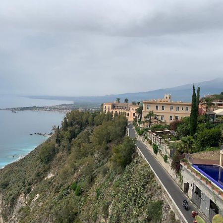 Апартаменты Panoramic Taormina Bay View Экстерьер фото